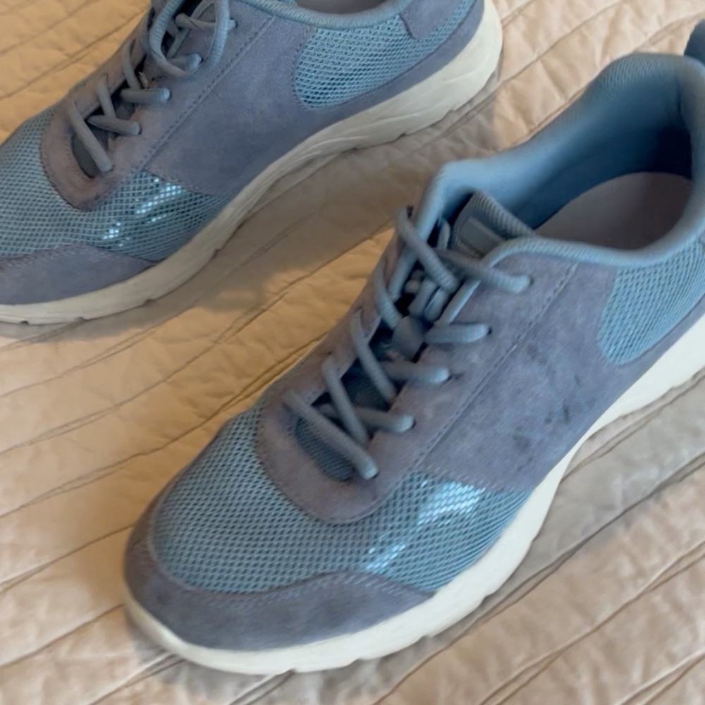 Vionic Aviate Trainer Women’s Blue Size 11 Lace up Walking Athletic Shoes - Picture 2 of 7